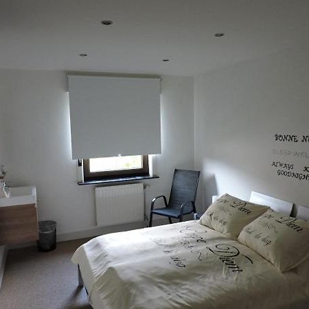 B&B Carpe Diem # Linea Maaseik Ngoại thất bức ảnh